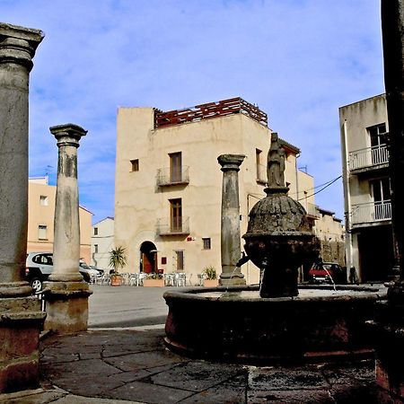 Hostal De Cabrit Sant Mateu Exterior photo
